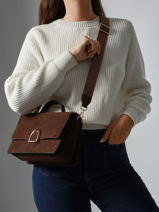 Sac Bandouli�re M Altesse Suede Etrier Marron altesse suede EASU048M-vue-porte